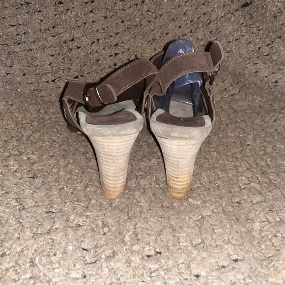 LAURA BELLARIVA-ITALY-Brown Suede Cut-Out Slingback Sandals-Curved Heel-Sz 39-EX - Picture 5 of 7